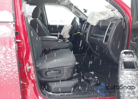 2018 Ram 1500 Tradesman 4X2 6'4 Box from USA, damaged, VIN 1C6RR6FT5JS330781